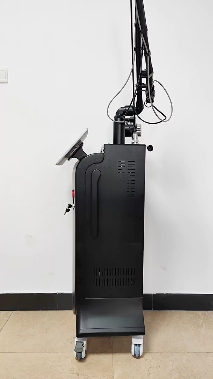 Next-Gen Fractional CO2 Laser Machine display (4)